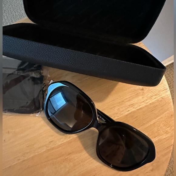 Balenciaga BB0184SA sunglass - Picture 1 of 9